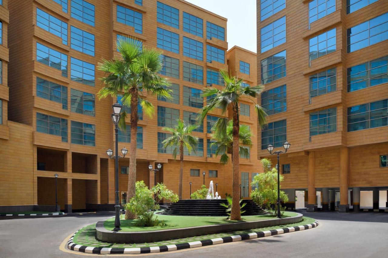 Marriott Executive Apartments 알크호바르 외부 사진 The Cairo Marriott Hotel