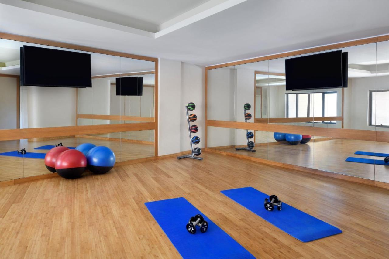 Marriott Executive Apartments 알크호바르 외부 사진 The fitness centre
